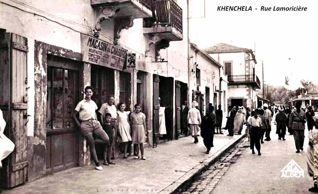 2950- Khenchela - Rue Lamoriciere et Magasin du Chabord.jpg